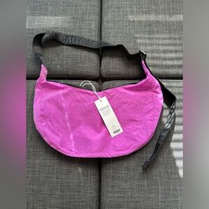 BAGGU Medium Crescent in Extra Pink NWT
